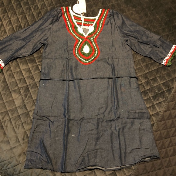 Host Picks🎊🎊Women’s midi dress Denim embroidered - Picture 3 of 12